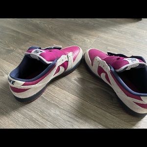 Nike Sb dunk atmosphere (very berry)